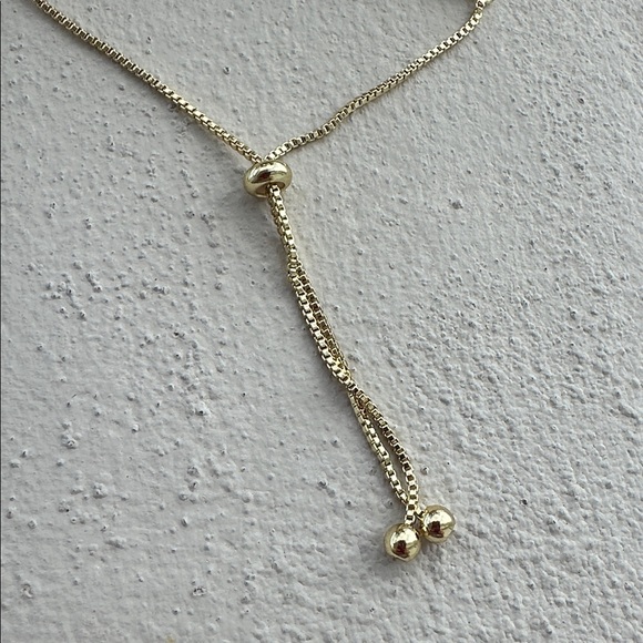 Elegant Gold and Diamond like Bracelet - Picture 6 of 7